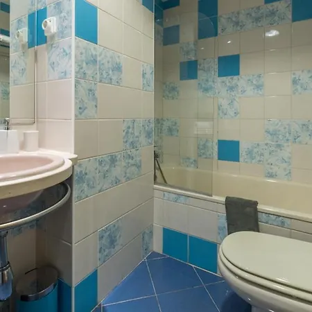 Sunny Marina View 1b-3c *