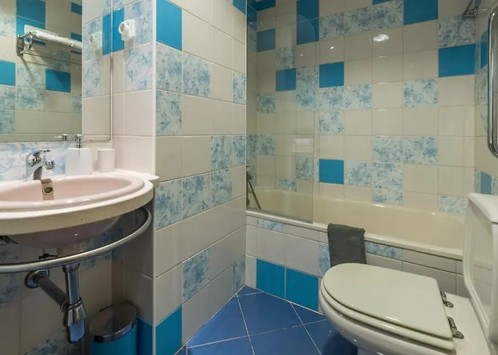 Sunny Marina View 1b-3c *